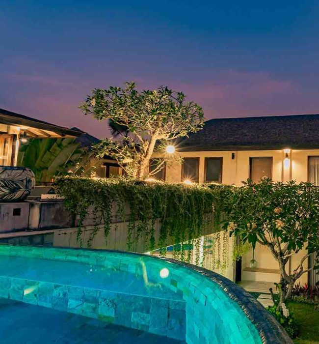 Villa-Cantik-Pool-Area-16